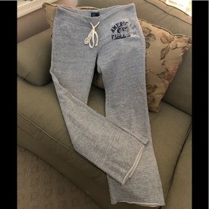 💕 American Eagle Gray Sweatpants M